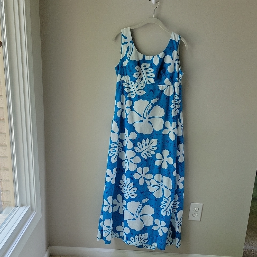 Luau Sportswear Made In Hawaii Blue and White Floral‎ Maxi Dress Womens Size 12